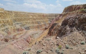 Fremont to acquire property in world’s second richest gold province-Fremont将收购内华达州金矿项目