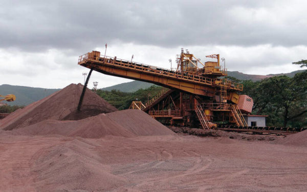 Copper, iron ore price jump sparks rally in mining stocks-铜、铁矿石集体大涨，矿业股水涨船高
