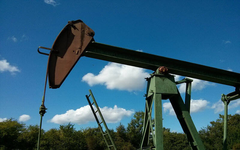 Oil funds remain bullish after crude’s worst week in two years-原油創兩年來最糟糕表現，基金仍看好後市