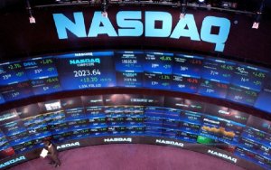 NASDAQ Eyes Chinese Investors With Deal to Provide Market Data Through Sina，新浪成纳斯达克在中国的官方提供商，提供实时市场资讯