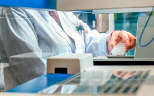 G1 Therapeutics Unveils Positive Mid-Stage Data for Myelopreservation in SCLC Patients，美国G1 Therapeutics公布首创性Trilaciclib的临床数据