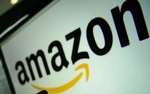 Amazon in talks to offer bank accounts with JPMorgan Chase，美国亚马逊和摩根大通等机构谈判，拟推类似支票帐户产品