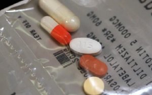 Walmart is looking at buying PillPack, an online pharmacy, for under $1 billion，沃尔玛欲收购在线药店PillPack，交易额低于10亿美元