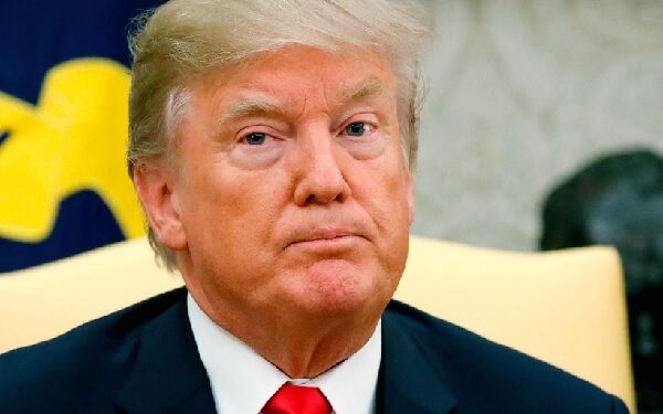 Trump signs executive order pushing work for welfare，美国总统特朗普签署福利改革行政令