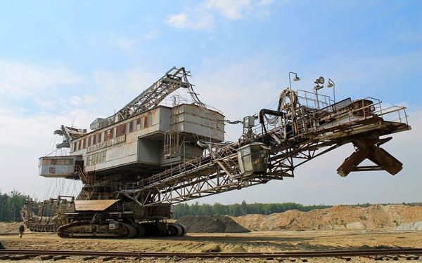 Private capital flowing into mining on track for record year-今年私募资金涌入矿业将创历史最高记录