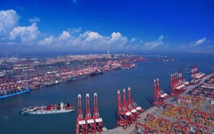 China Oil Imports Rise to Record as Refiners Stock Before Summit-中国4月石油进口量创历史新高
