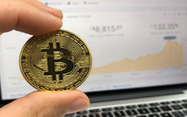 Bitcoin to Rally on Consensus Conference, Fundstrat Analyst Says-Fundstrat分析师：共识大会召开在即，比特币将迎来大涨