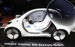 CES Asia Showcases Smart Cars and Submersible Drones，亚洲消费电子展上海开幕，智能汽车和水下无人机成热点