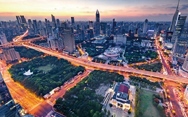 City to bolster effort to attract global brands，中国上海举行全球新品首发地启动仪式，吸引全球品牌进入上海