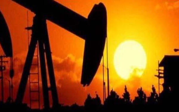 Hedge Funds Get Bullish on Oil Again as OPEC Prepares to Meet-欧佩克会议即将召开，对冲基金重新看多原油