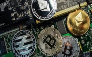 Rich people become cryptocurrency fans, want better advice: survey-富人越来越热衷于加密货币投资，但苦于资讯匮乏