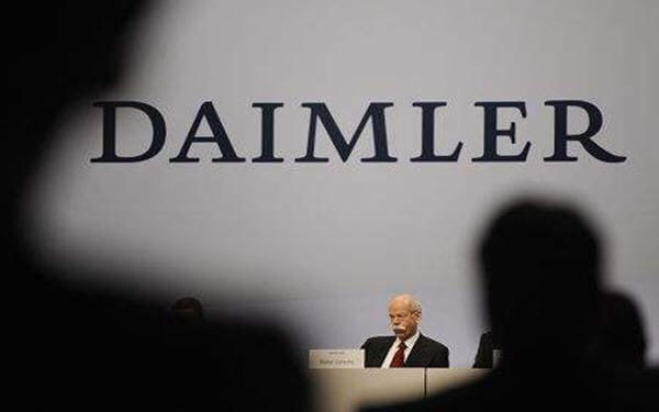 China-U.S. trade war hits Daimler profit, may sweep sector-中美贸易战拖累戴姆勒利润，或殃及整个行业