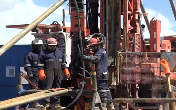 Chile eases way for foreign-backed miner to take control of Lithium deposit-智利放松外资控股锂矿方式