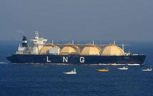 Booming LNG market steps out of the dark as transparency push grows-天然气市场迎来变革，定价日益透明
