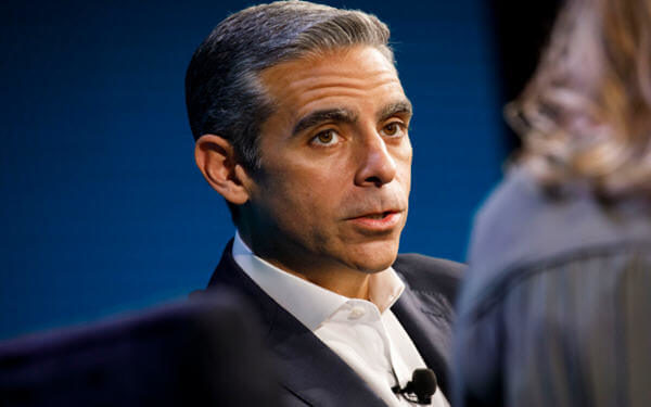 Facebook's David Marcus Resigns From Coinbase Board in Blockchain Push-传Facebook将进军区块链业务