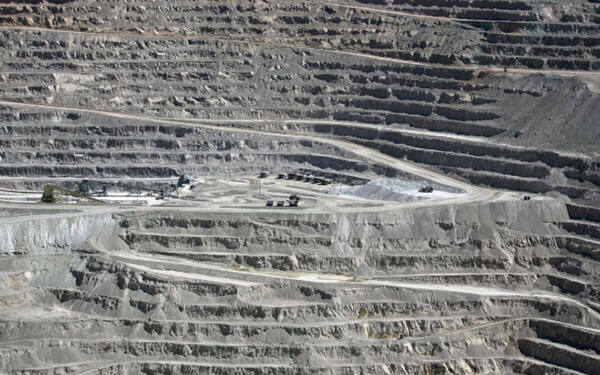 Chile's Escondida says deal reached with union on new contract-智利Escondida矿与工会达成新合同