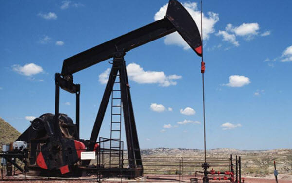 Australia's Santos expands with $2.15 billion Quadrant buy after spurning takeover-澳大利亚Santos提高报价，以21.5亿美元收购Quadrant