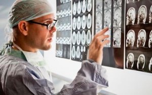 Amazon, Alphabet, Microsoft and other tech giants want to fix one of the most broken things about health care，亞馬遜、Alphabet，微軟和其他科技巨頭擬促進醫療保健互通發展
