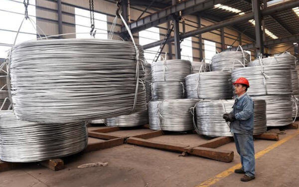 China's aluminum smelters cut output in August as costs mount-成本上升，8月中国炼铝厂减产