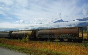 USD Partners moving ahead with Canada crude by rail expansion-USD Partners扩张加拿大原油铁路运输能力，以满足强劲需求