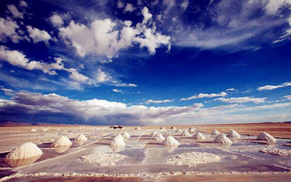 China's Tianqi can buy stake in lithium firm SQM, rules Chile court-