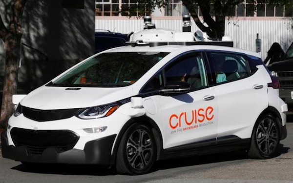 GM’s Cruise will get $2.75 billion from Honda to build a new self-driving car，日本本田将向通用汽车投资27.5亿美元，共同开发自动驾驶