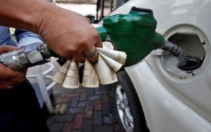 India's crude oil imports rise to highest level in at least 7 years-印度原油进口量增至至少7年来的最高水平