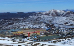 Chile monthly copper output highest in 13 years-