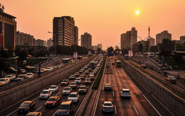 Year’s best major metal gains steam as supply eclipses trade woe-