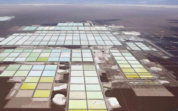 Tianqi buys stake in lithium miner SQM from Nutrien for $4.1 billion-天齐锂业天价收购SQM本周尘埃落定