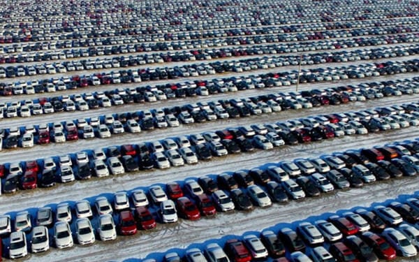 China Moves to Spur Car Sales, Speed 5G Licenses to Support Growth-中国出台刺激汽车销售和加快5G牌照等保增长措施