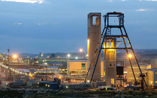 Gold Fields dismisses AngloGold merger report-Gold Fields否认将与AngloGold合并的报道
