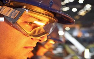 Glencore nears $500m deal to buy iron ore from Brazil's CSN – sources-嘉能可将与巴西国家钢铁公司签署巨额铁矿石采购协议