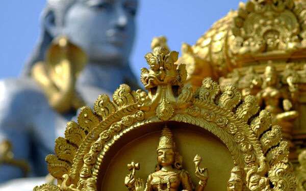 Asia Gold-China premiums up on investment demand; Indian market on hold-