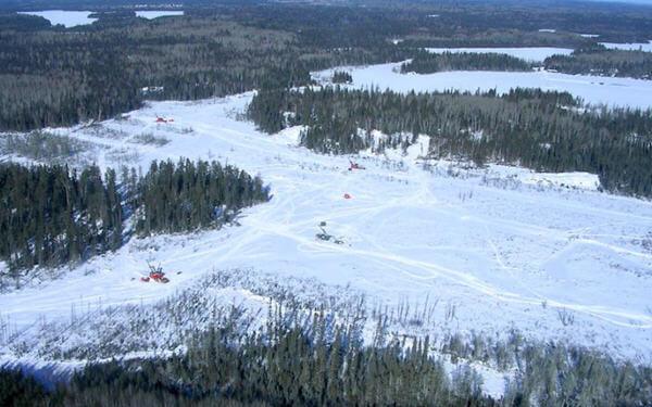 IAMGOLD puts construction of Canadian mine on ice-IAMGOLD在安大略省的黄金项目将暂缓建设
