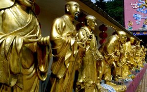 Slower growth weighs on base metals but constructive for gold, CIBC says-CIBC：全球增长放缓利空基本金属但利好黄金