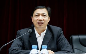 China's Chalco promotes president to top job after chairman resigns-中国铝业高层调整，提拔内部人士担任一把手