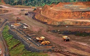 China's iron ore futures extend pullback amid supply speculation-中国铁矿石价格经过八连涨后回调