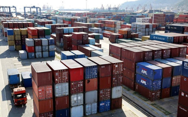 China January Trade Surplus With U.S. Narrows to $27.3 Billion-海关总署：1月份中国对美贸易顺差收窄