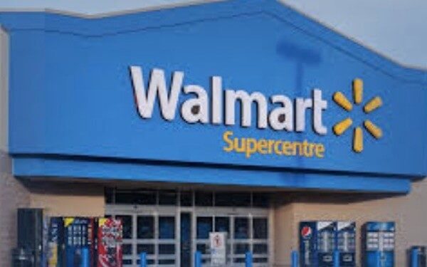 Walmart seeks ad business boost in fight with Amazon，沃尔玛与亚马逊争夺广告业务