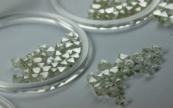Alrosa’s February diamond sales up 23% over January-全球最大的钻石生产商二月份钻石销量劲升23%