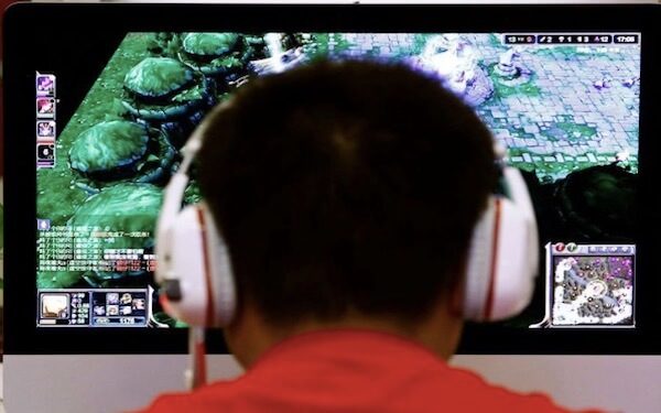 China regulator approves 95 new video games, including from Tencent, NetEase，中国监管机构批准了包括腾讯、网易在内的95款新视频游戏