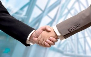 China's auto, internet giants set up 9.76 billion yuan fund to invest in ride-sharing industry，中国汽车及互联网巨头设立97.6亿元基金，用于投资共享出行行业