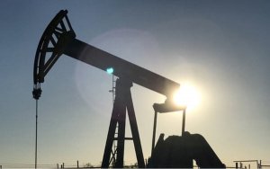 Brent Approaches $70 as Oil Prices Rise for Fourth Day-油价四连涨，布伦特原油逼近每桶70美元
