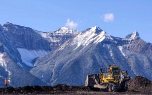 Teck Resources beats profit estimates on energy business-泰克资源公告第一季度盈利和营收双双超预期