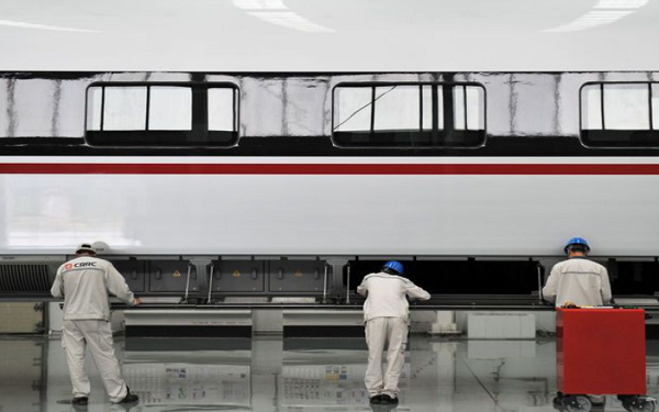 China to bid on D.C. Metro rail deal as national security hawks circle，中国中车计划投标建造华盛顿的地铁车厢