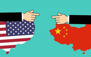 中美