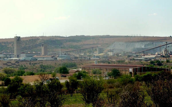 AngloGold 南非 矿山 潜在买家