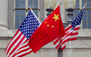 中国将对上百种美国商品关税减半