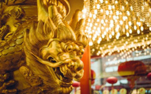 对中美关系紧张的担忧情绪推动金价再度上涨